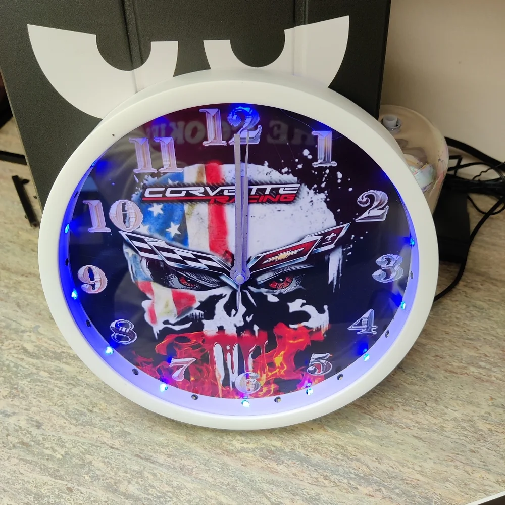 Punisher Corvette skull clock - Picture 14 of 16